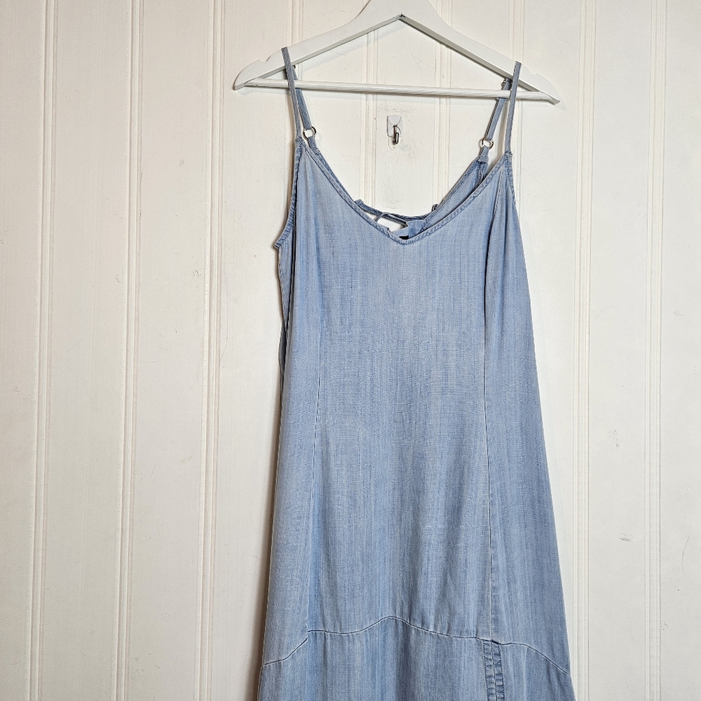 WHBM Blue Chambray Lace-Up Back Maxi Dress Women’s Size 14 Elegant - Picture 3 of 15